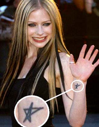 You know that Avril Lavigne has a star tattoo style on her lethand 