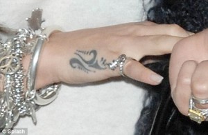 cheryl cole hands tattoos
